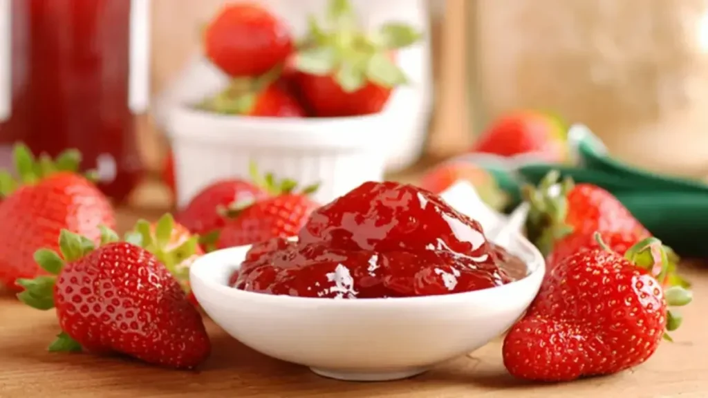 Learn about Egyptian canned strawberry export tips | منتجات مصرية عالية الجودة Canned strawberry uses